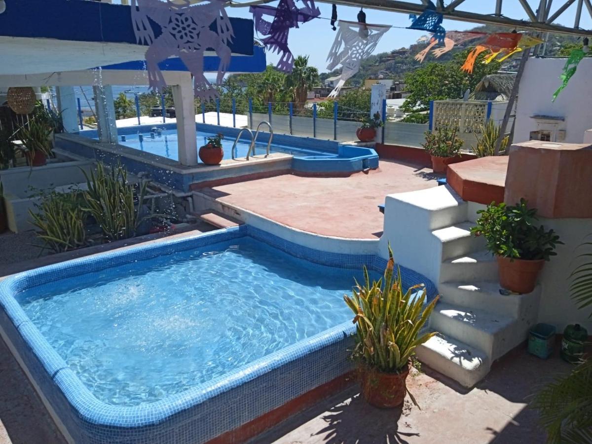 Hotel Corona Zihua Zihuatanejo Buitenkant foto