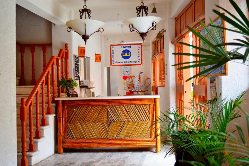 Hotel Corona Zihua Zihuatanejo Buitenkant foto