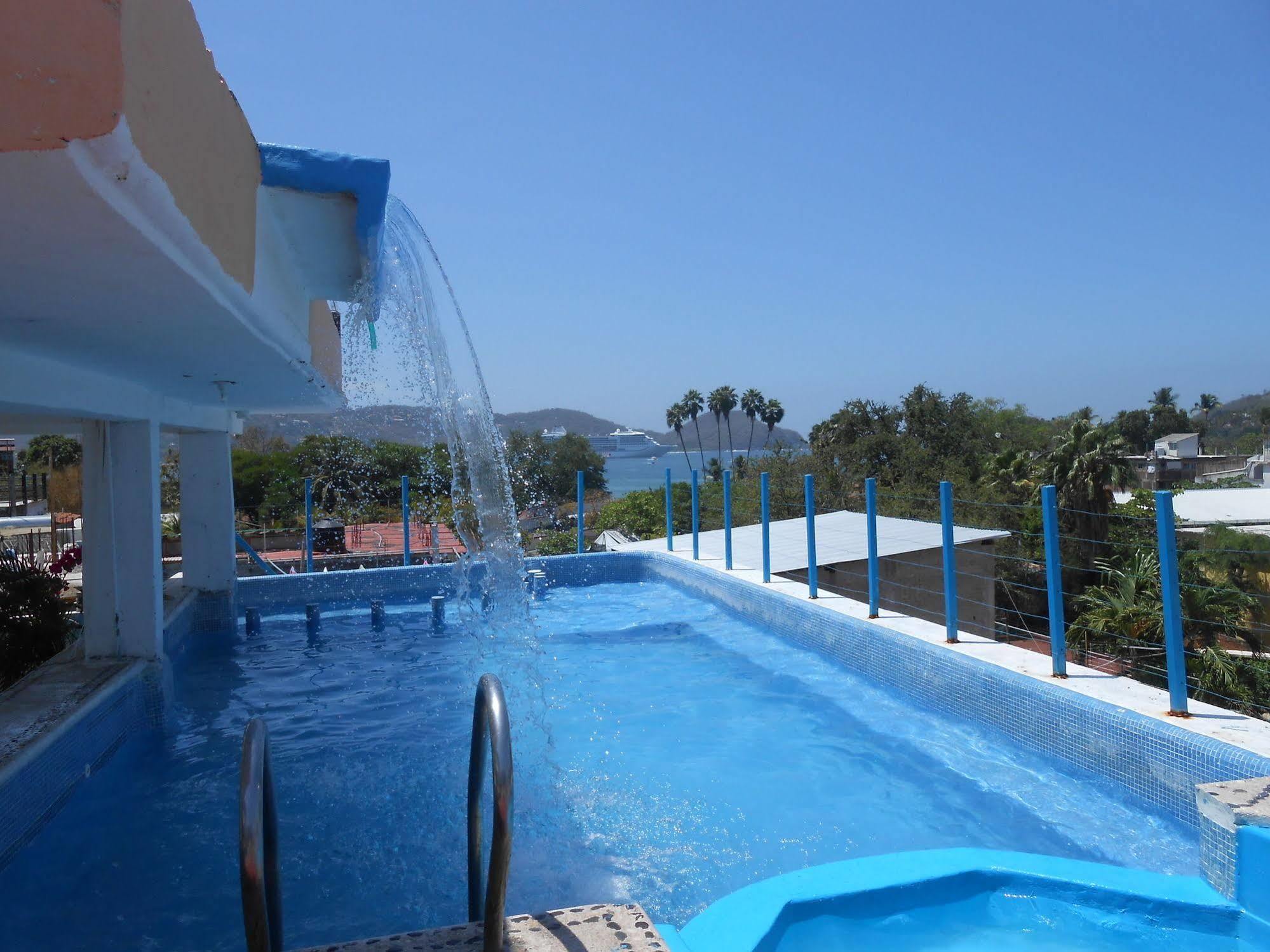 Hotel Corona Zihua Zihuatanejo Buitenkant foto